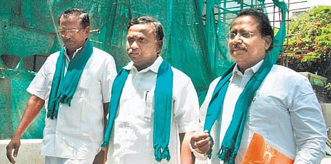 மேகேதாட்டுவில் அணை கட்டுவதற்கு எதிராக போராட்டம்﻿: அதிமுகவிடம் ஆதரவு கோரியது விவசாயிகள் சங்கம்﻿