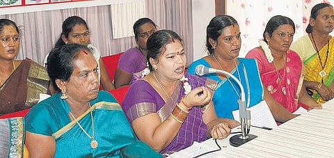 கல்வி, வேலைவாய்ப்பில் 2 சதவீத இட ஒதுக்கீடு﻿: அரசியல் கட்சிகளுக்கு திருநங்கைகள் வேண்டுகோள்﻿