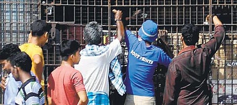 மதுவிலக்கும் வாக்குப் பெட்டியும்﻿﻿