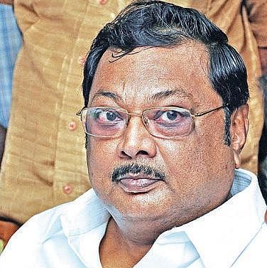 கருணாநிதியுடன் அழகிரி திடீர் சந்திப்பு﻿