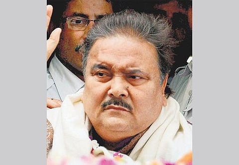 சாரதா நிதி மோசடியில் சிக்கிய﻿ மதன் மித்ராவுக்கு வாக்களிக்கும் உரிமை இல்லை﻿: தேர்தல் ஆணையம் தகவல்﻿