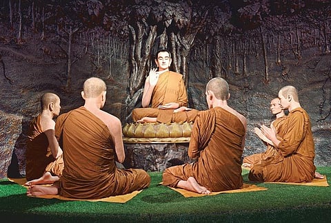 மவுனமாய் இருத்தல் நன்று﻿