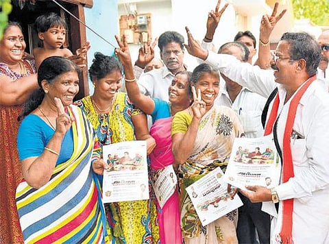 சிட்கோ நகர் உள்ளிட்ட பல்வேறு பிரச்சினைகளை மையப்படுத்தி﻿ விறுவிறுப்பாகும் வில்லிவாக்கம் தேர்தல் களம்