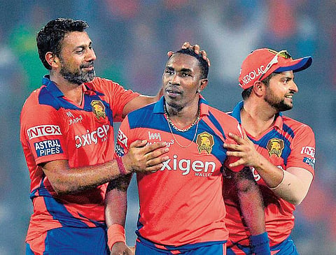 ஒரு﻿ ரன்னில் டெல்லியை வீழ்த்தியது குஜராத்﻿: நெருக்கடியில் அசத்தியது பிராவோ, பிரவீன்குமார் கூட்டணி﻿