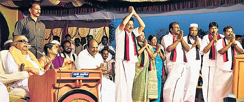 திமுக ஆட்சிக்கு வந்தவுடன் முதல் கையெழுத்து மதுவிலக்கு﻿: மது அருந்துபவர்கள் சிறையில் அடைக்கப்படுவார்கள்﻿ - கருணாநிதி உறுதி﻿