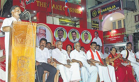 பணம் கொடுத்தால்தான் அதிமுகவினருக்கும் அரசு வேலை﻿: ஜி.ராமகிருஷ்ணன் குற்றச்சாட்டு﻿