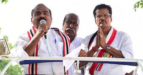 94 வயதில் கருணாநிதிக்கு சக்தி வழங்குவதால் பலன் இல்லை﻿: நாஞ்சில் சம்பத் பேச்சு﻿