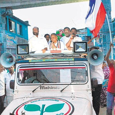 ஆலந்தூர் தொகுதியில் அனல்பறக்கும் பிரச்சாரம்﻿: பல்வேறு வாக்குறுதிகளை அளிக்கும் வேட்பாளர்கள்﻿﻿