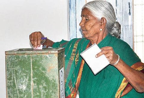 உன்னுடைய ஒரு ரூபாய் நோட்டும் ஓர் ஓட்டும் கொடு..!﻿﻿