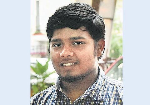ஆட்டோமொபைல் இன்ஜினீயர் ஆவதே லட்சியம்﻿: மலையாள மொழி பாடத்தில் 3-வது இடம் பிடித்த மாணவர்﻿