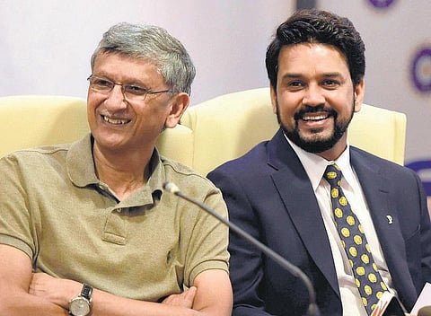 பிசிசிஐ புதிய தலைவராக﻿ அனுராக் தாகூர் ஒருமனதாக தேர்வு﻿: செயலாளராக அஜேய் ஷிர்கே தேர்ந்தெடுக்கப்பட்டார்﻿