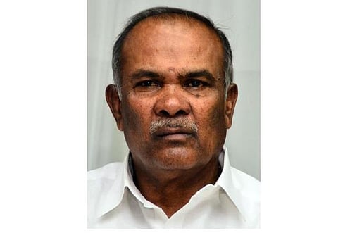ராதாபுரம் அதிமுக வேட்பாளரை பதவியேற்க அனுமதிக்க கூடாது: திமுகவின் அப்பாவு மனு