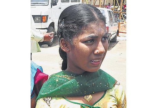 மாற்றுத்திறனை காரணம் காட்டி பள்ளியில் சேர்க்க மறுத்ததாக மாணவி புகார்﻿: கட்டணச் சலுகையுடன் கல்வி வழங்க பள்ளி ஒப்புதல்