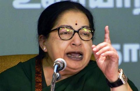 20 மாவட்டங்களில் நேரடி கொள்முதல் நிலையங்கள்﻿: ஜூன் 15 முதல் தேங்காய் கொப்பரையை அரசே கொள்முதல் செய்ய நடவடிக்கை﻿ - முதல்வர் ஜெயலலிதா அறிவிப்பு﻿﻿