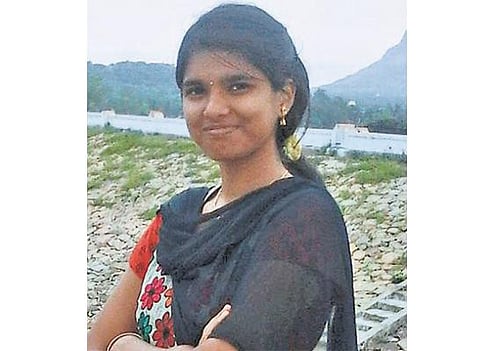 விபத்தில் மூளைச்சாவு அடைந்த மாணவியின் உடல் உறுப்புகள் தானம்﻿