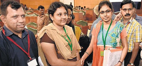தோழிக்காக எம்பிபிஎஸ் சீட்டை விட்டுக்கொடுத்த மாணவி