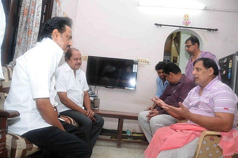 கொலை மாநகரமாக மாறி வருகிறது சென்னை: சுவாதியின் பெற்றோருக்கு ஆறுதல் கூறிய ஸ்டாலின் பேட்டி