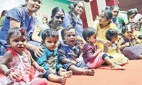 கோடை விழா நிறைவு நாளில்﻿ ஏற்காட்டில் குவிந்த சுற்றுலா பயணிகள்﻿: பல்வேறு போட்டிகளில் பங்கேற்று மகிழ்ச்சி﻿