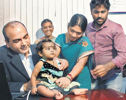 ஆந்திராவில் கருணைக் கொலைக்கு அனுமதி கேட்டவரின்﻿ 8 மாத குழந்தை சென்னை மருத்துவமனையில் அனுமதி﻿: ரூ.50 லட்சம் செலவை ஆந்திர அரசு ஏற்கிறது﻿