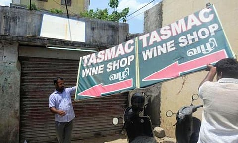 காலை 7 மணிக்கே மது விற்பனையை  தொடங்கும் பார் உரிமையாளர்கள்: போலி மதுவை விற்பதாகவும் புகார்﻿