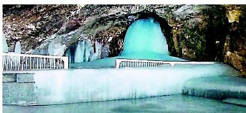 அமர்நாத் குகை கோயிலில் 86 ஆயிரம் பக்தர்கள் தரிசனம்﻿