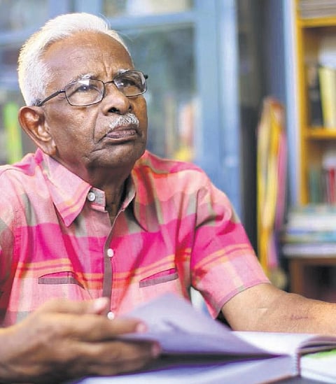 ஆதிக்கங்களின் கதை﻿ - மண்குதிரை﻿