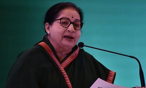 பெண்ணினத்தை அவமதித்த தயாசங்கர் சிங்கை பாஜக-விலிருந்தே நீக்க வேண்டும்: ஜெயலலிதா கண்டனம்