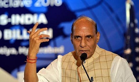 காஷ்மீரில் வன்முறையை ஒடுக்க﻿ பெல்லட் துப்பாக்கிகளை பயன்படுத்த வேண்டாம்: பாதுகாப்பு படையினருக்கு மத்திய உள்துறை அமைச்சர் ராஜ்நாத் சிங் உத்தரவு﻿