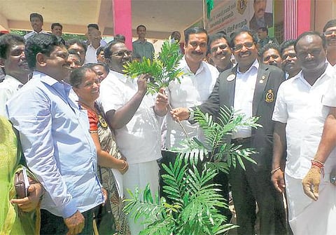 வழக்கறிஞர்கள் பிரச்சினையில்﻿ பேச்சுவார்த்தை நடத்தி தீர்வு காண வேண்டும்﻿: அன்புமணி ராமதாஸ் வலியுறுத்தல்﻿