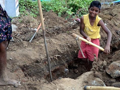 குழந்தை தொழிலாளர் சட்டத் திருத்த மசோதா மக்களவையில் நிறைவேற்றம்