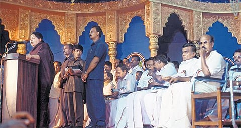 கருணாநிதிக்கு கருப்பசாமி பாண்டியன் எழுதிய மன்னிப்புக் கடிதம்: கானா கடந்து வந்த அரசியல் பாதை...