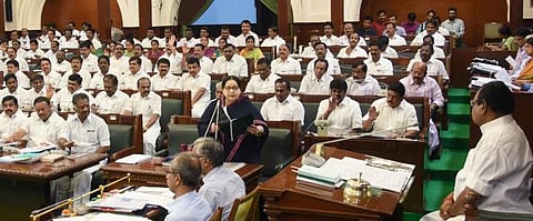 தமிழ்நாடு உயர் நீதிமன்றம் என மாற்ற வேண்டும்﻿: மத்திய அரசை வலியுறுத்தி சட்டப்பேரவையில் தீர்மானம்﻿﻿