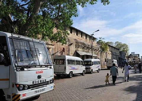 ஏழை பெண்கள், முதியவர்களுக்கு குறி﻿: போலி வட்டாட்சியர்களாக வலம்வரும் இடைத்தரகர்கள்﻿﻿- குற்றவாளிகளை பிடிக்க போலீஸார் தனிப்படை அமைப்பு﻿﻿