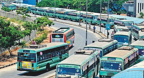 மாநகர பேருந்துகளில்﻿ ஒரு நாள் பயணச்சீட்டுக்கு அடையாள சான்று அவசியம்﻿: புதிய உத்தரவால் பயணிகள் அவதி; நடத்துநர்களுடன் வாக்குவாதம்﻿