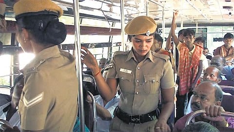 கேரள வனப் பகுதியில்﻿ ரகசிய கூட்டம் நடத்த மாவோயிஸ்ட்கள் திட்டம்?﻿- இரு மாநில எல்லையில் அதிரடிப்படை குவிப்பு﻿