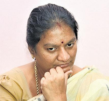 சசிகலா புஷ்பா எம்பி மீது மேலும் ஒரு மோசடி புகார்﻿