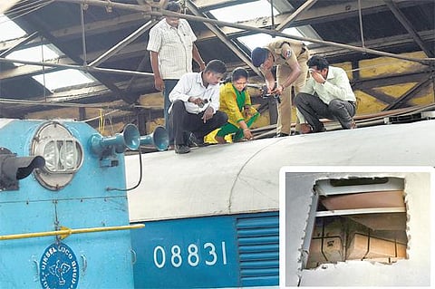 ரயிலில் பணம் கொள்ளை விவகாரம்﻿: 250 பேரிடம் விசாரணை; ஆதாரம் திரட்டும் பணி தீவிரம்﻿﻿ - ஆர்பிஎஃப் சார்பில் 5 தனிப்படைகள் அமைப்பு﻿﻿
