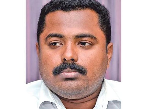 பெண் எஸ்ஐ புகார் எதிரொலி﻿: விஷ்ணுபிரியா வழக்கில் விசாரிக்கப்பட்ட வழக்கறிஞர் கைது﻿