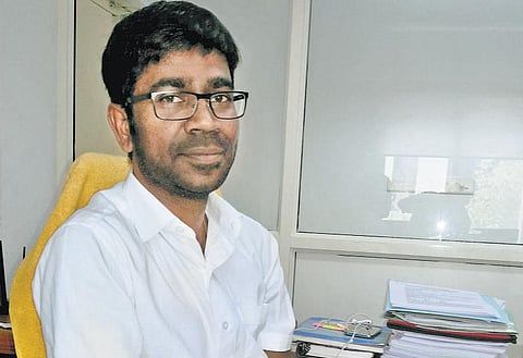 நான் என்ன படிக்கிறேன்?- வீ. நந்தகுமார், ஐ.ஆர்.எஸ்., இணை ஆணையாளர், வருமான வரித்துறை
