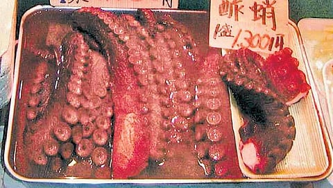 அதிசய உணவுகள்- 9: பேக் செய்யப்பட்ட ஆக்டோபஸ்