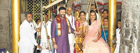 ஒலிம்பிக்கில் வெள்ளிப் பதக்கம் வென்றதற்காக﻿﻿ திருப்பதி கோயிலில் சிந்து நேர்த்திக் கடன்﻿