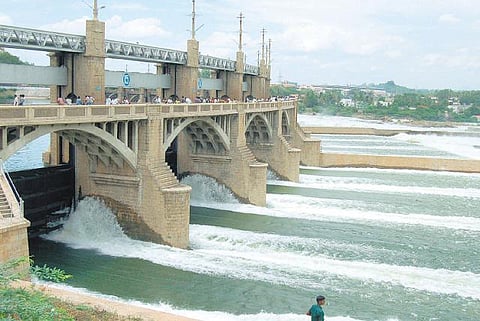காவிரி நீர் ஒருவருக்கே சொந்தமில்லை﻿