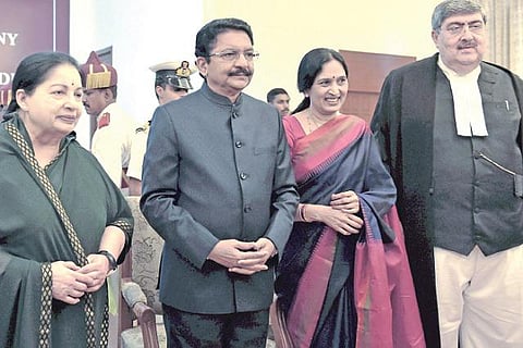 ஆளுநர் அரசியல்: அன்றும் இன்றும்﻿