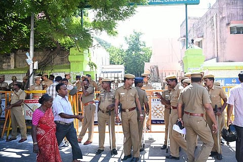 ராயப்பேட்டை மருத்துவமனையில் 4-வது நாளாக ராம்குமார் சடலம்: தொடர் ஆர்ப்பாட்டத்தால் போலீஸ் குவிப்பு