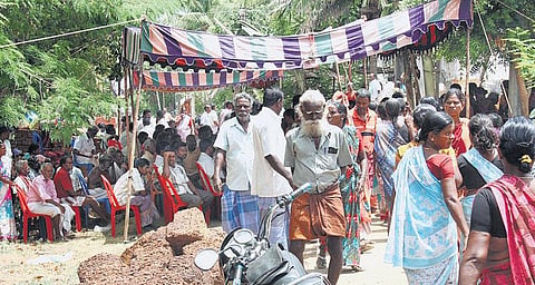 சரக்கு ஆட்டோ மீது லாரி மோதிய விபத்தில்﻿ பலி எண்ணிக்கை 15 ஆக உயர்வு: ஒரே கிராமத்தைச் சேர்ந்த 13 பெண்கள் இறந்த பரிதாபம்﻿