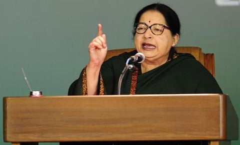 உச்ச நீதிமன்ற உத்தரவின்படி காவிரி மேலாண்மை வாரியத்தை உடனடியாக அமைக்க வேண்டும்: மத்திய அரசுக்கு ஜெயலலிதா வலியுறுத்தல்