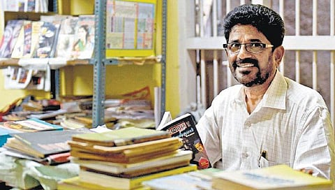 பாக்கெட் நாவலின் இடத்தில் ஃபேஸ்புக்﻿