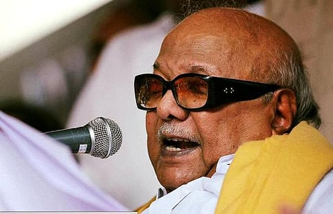 ஜெயலலிதா அறிவுரையின் பேரில் இலாகாக்கள் மாற்றமா?- கருணாநிதி வியப்பு