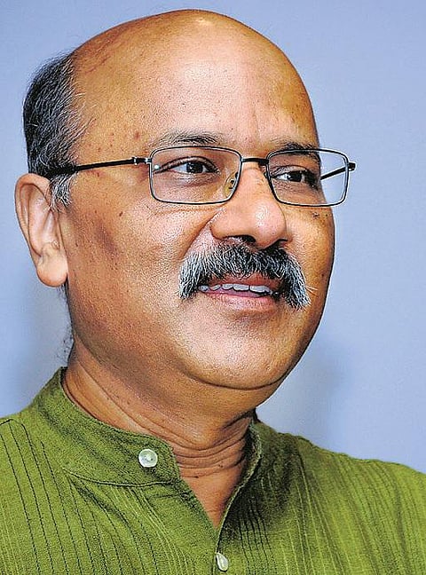 தற்கொலைப் பாதையில் இந்திய ஊடகங்கள்!﻿
