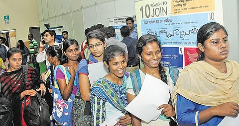 வேலை வாய்ப்பு: பயிற்சியுடன் வேலையும் நிச்சயம்!﻿